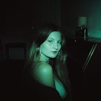 complexfemalecharacter Profile Picture