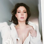 ellecreremefree Profile Picture