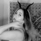 honeyxpeach Profile Picture