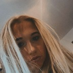 petite.blondie Profile Picture